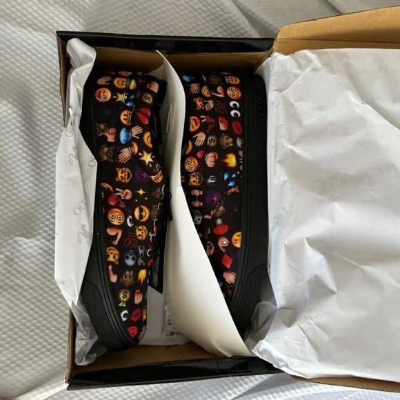 Vlado Footwear Milo Low Top Canvas Emoji Sneaker Men’s Size 12 New with Box - Picture 12 of 14